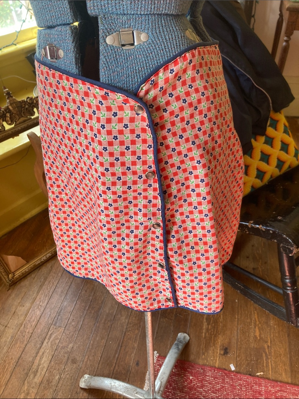Button-Front Printed A-Line Skirt in Red Floral